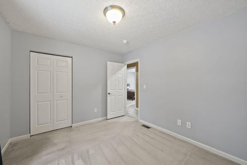 Tiny photo for 176 Knights Bridge Drive E, Pickerington, OH 43147 (MLS # 226000029)