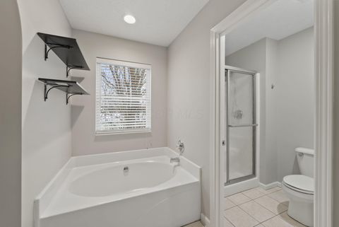 Tiny photo for 176 Knights Bridge Drive E, Pickerington, OH 43147 (MLS # 226000029)