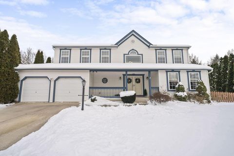 Tiny photo for 176 Knights Bridge Drive E, Pickerington, OH 43147 (MLS # 226000029)