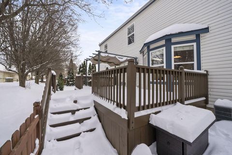 Tiny photo for 176 Knights Bridge Drive E, Pickerington, OH 43147 (MLS # 226000029)