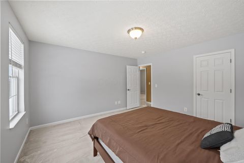 Tiny photo for 176 Knights Bridge Drive E, Pickerington, OH 43147 (MLS # 226000029)