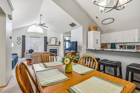 Tiny photo for 5607 E Links Boulevard 3 #3, Hilliard, OH 43026 (MLS # 226019063)