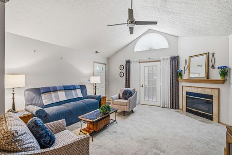 Tiny photo for 5607 E Links Boulevard 3 #3, Hilliard, OH 43026 (MLS # 226019063)
