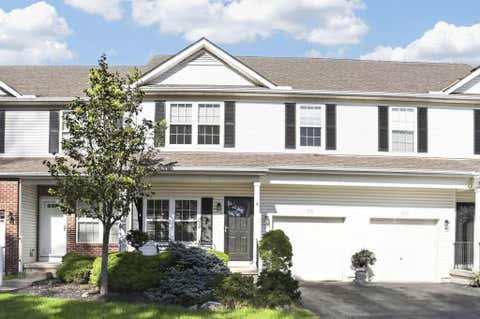 Photo of 1216 Green Drive 605 #605, Gahanna, OH 43230 (MLS # 226032511)