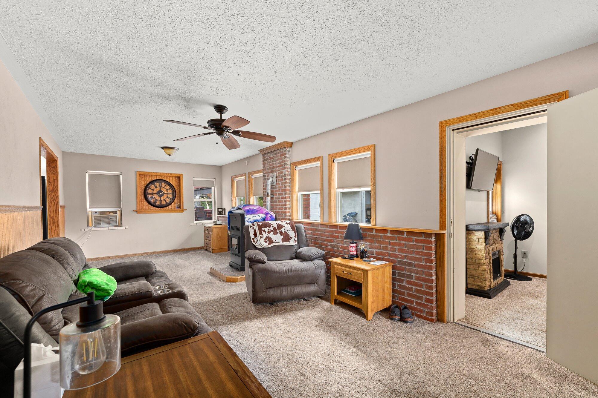 1531 Suburban Drive, Mansfield, Ohio image 13