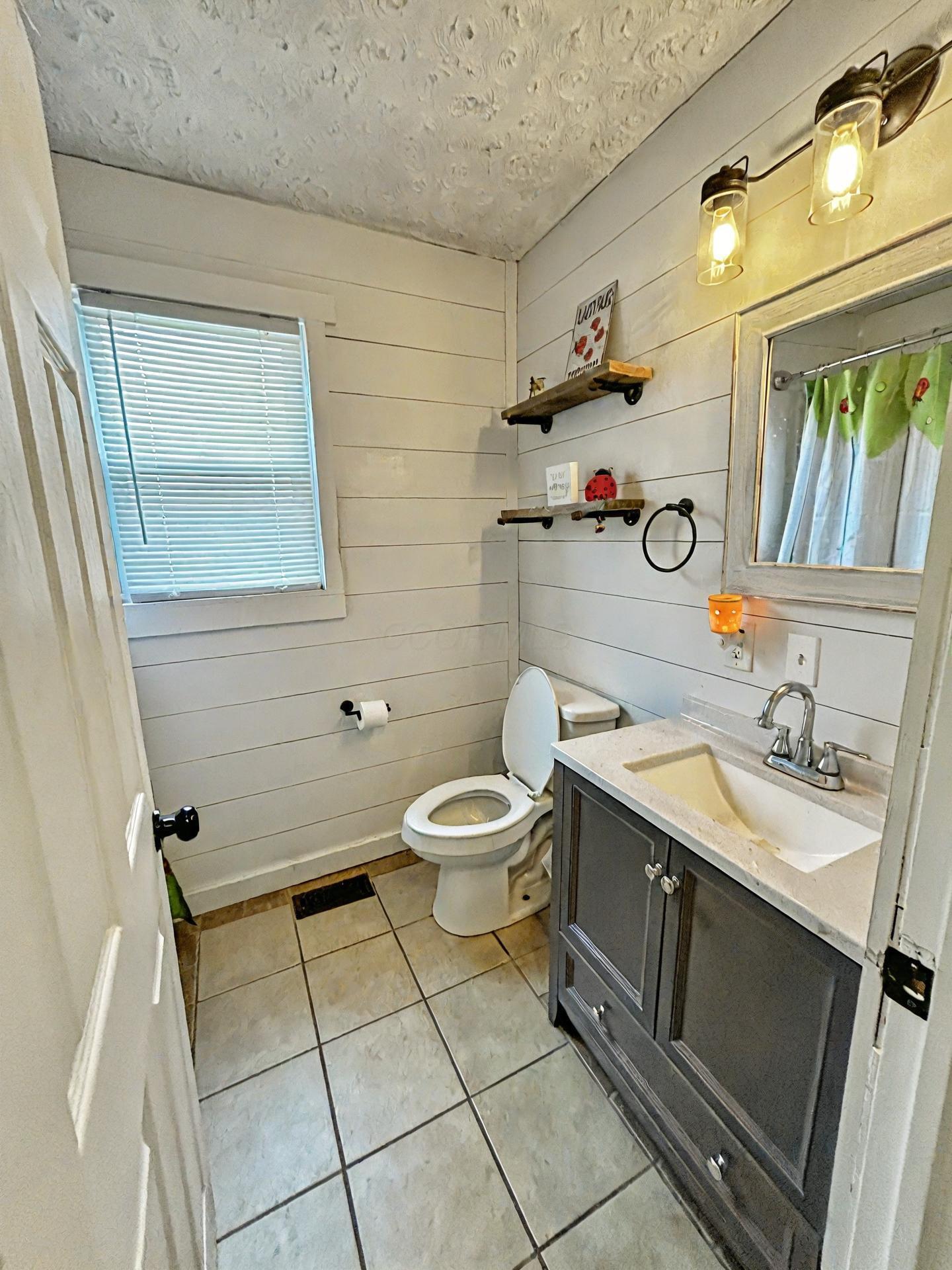 5369 Cincinnati Zanesville Road, Lancaster, Ohio image 7