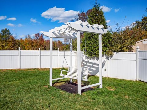 Tiny photo for 4638 Thornoak Drive, Grove City, OH 43123 (MLS # 225040584)