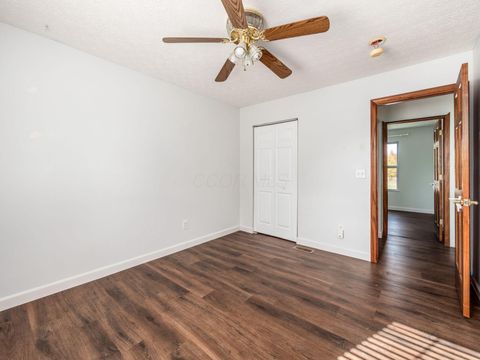 Tiny photo for 4638 Thornoak Drive, Grove City, OH 43123 (MLS # 225040584)