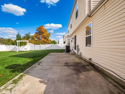 Tiny photo for 4638 Thornoak Drive, Grove City, OH 43123 (MLS # 225040584)