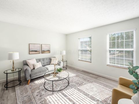 Tiny photo for 4638 Thornoak Drive, Grove City, OH 43123 (MLS # 225040584)