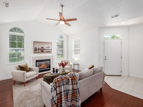 Tiny photo for 4210 Cobbler Road 15 #15, New Albany, OH 43054 (MLS # 226024911)