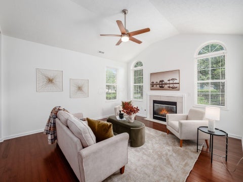 Tiny photo for 4210 Cobbler Road 15 #15, New Albany, OH 43054 (MLS # 226024911)