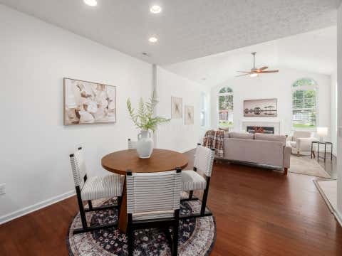 Tiny photo for 4210 Cobbler Road 15 #15, New Albany, OH 43054 (MLS # 226024911)