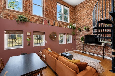 Photo of 102 Hamilton Avenue, Columbus, OH 43203 (MLS # 226040795)