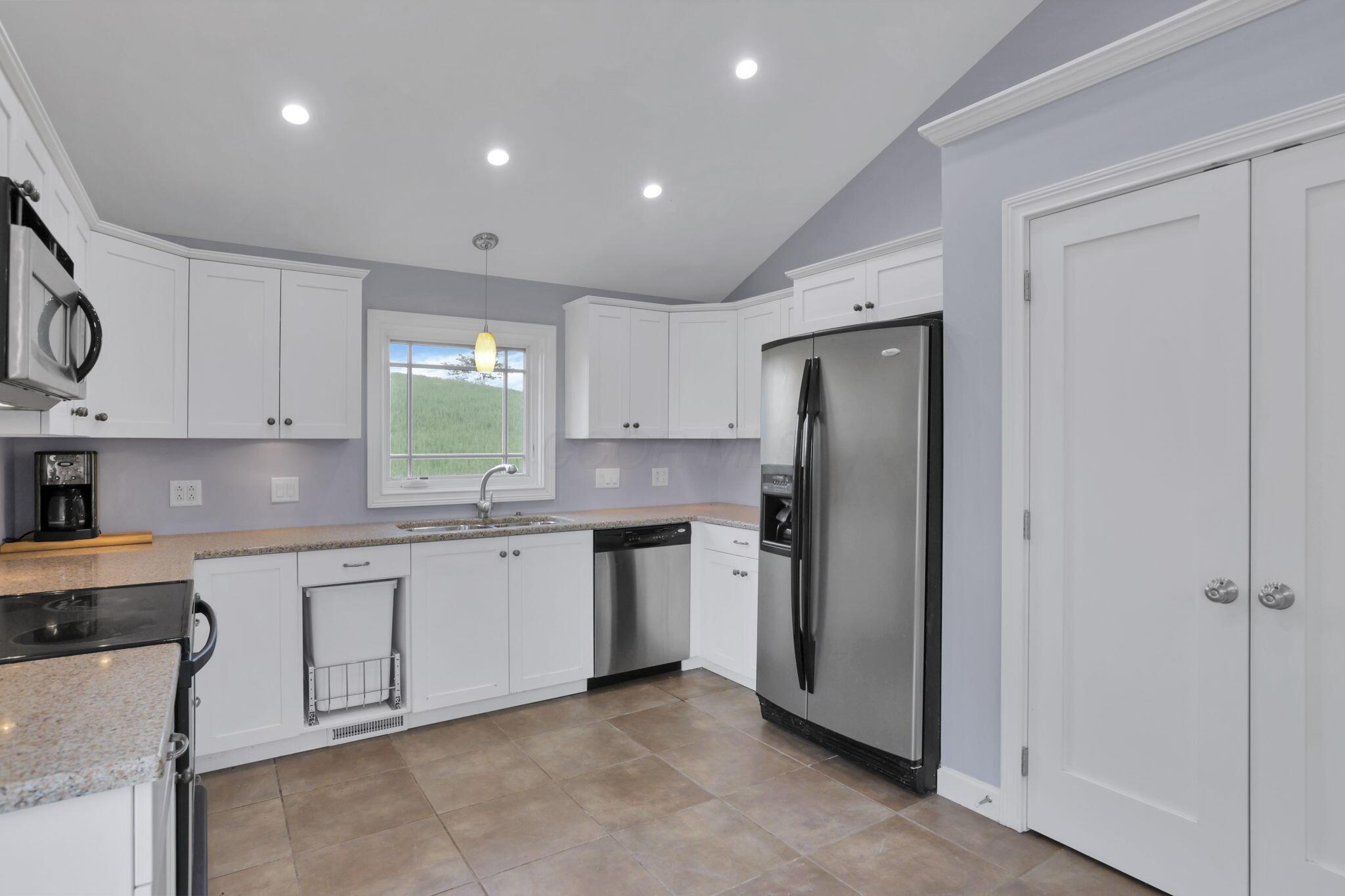 14300 N Coolville Ridge Road, Athens, Ohio image 10