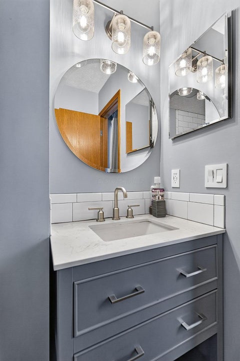 Tiny photo for 1537 Weiskopf Drive, Columbus, OH 43228 (MLS # 226040314)