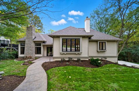 Photo of 4640 Donegal Cliffs Drive, Dublin, OH 43017 (MLS # 225039380)