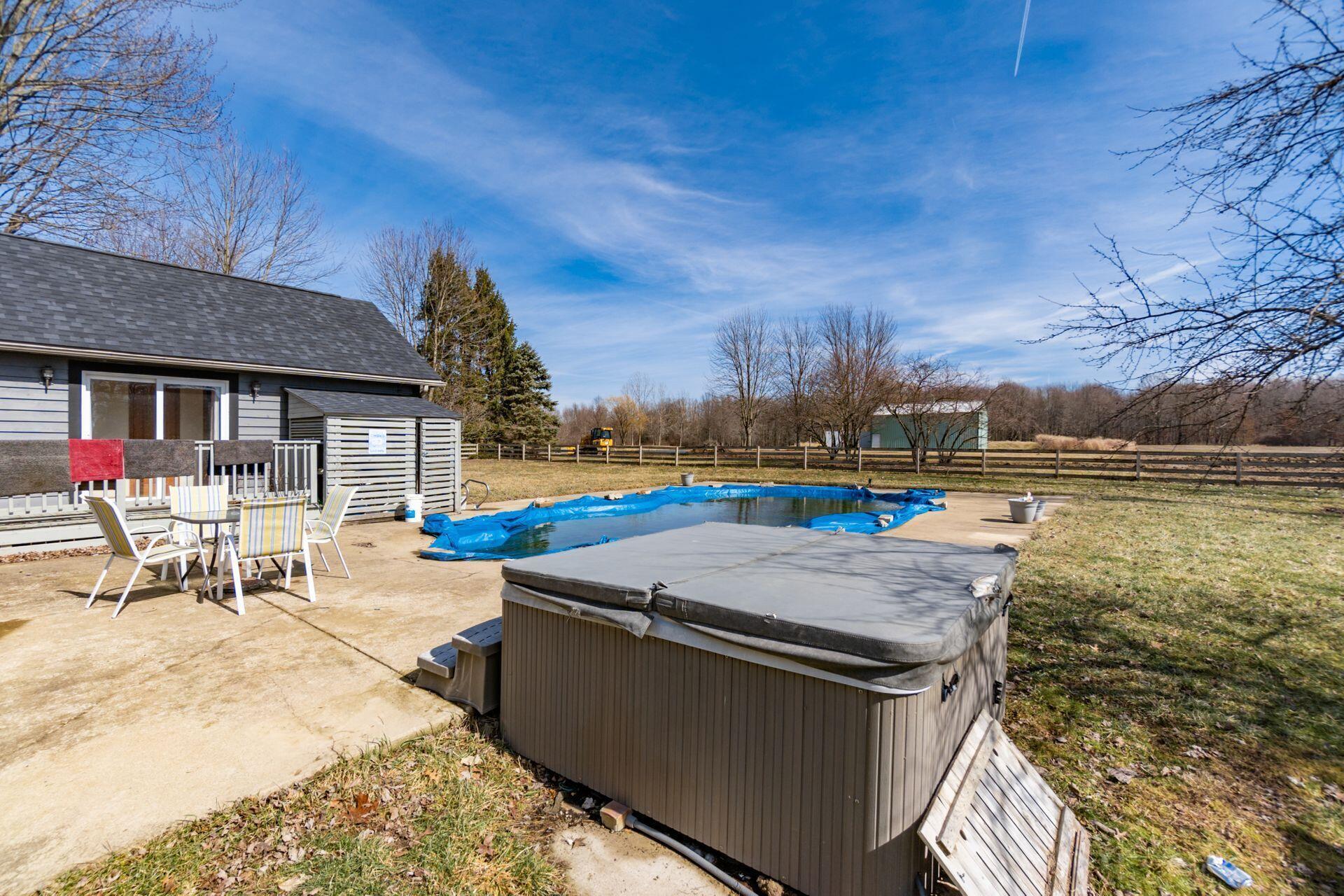 7482 Condit Road, Centerburg, Ohio image 26