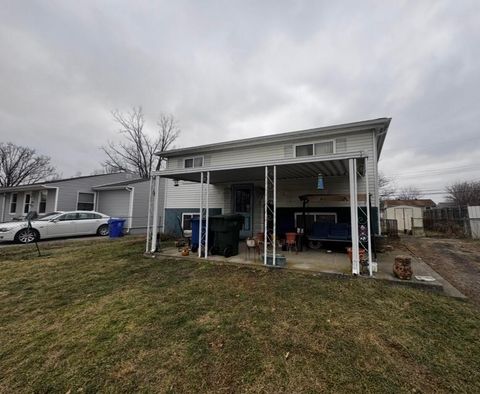 Photo of 3757 Amwell Road W, Columbus, OH 43207 (MLS # 226002958)