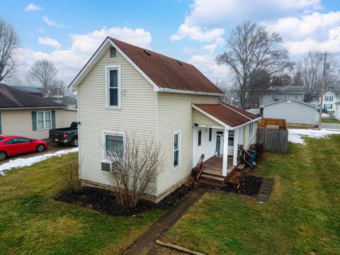 Photo of 405 Maplewood Avenue, Mount Vernon, OH 43050 (MLS # 226004449)