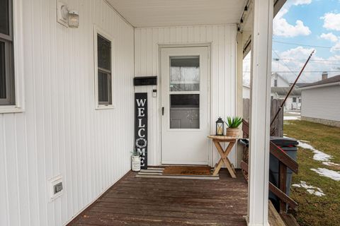 Tiny photo for 405 Maplewood Avenue, Mount Vernon, OH 43050 (MLS # 226004449)