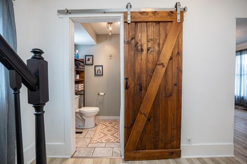 Tiny photo for 405 Maplewood Avenue, Mount Vernon, OH 43050 (MLS # 226004449)