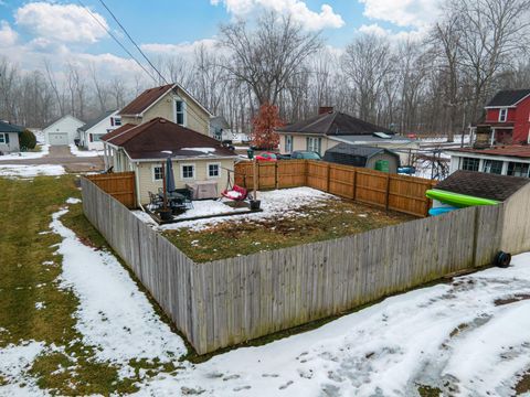 Tiny photo for 405 Maplewood Avenue, Mount Vernon, OH 43050 (MLS # 226004449)