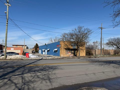 Photo of 16321 Rockside Road, Maple Heights, OH 44137 (MLS # 226007819)