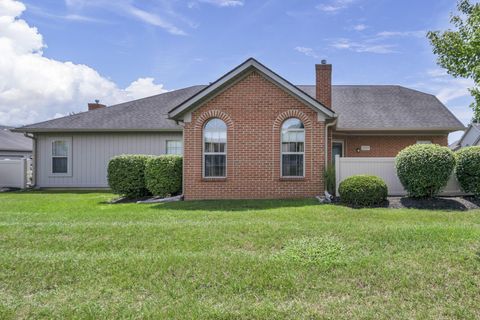 Photo of 2227 Ravine Woods Drive, Grove City, OH 43123 (MLS # 226027550)
