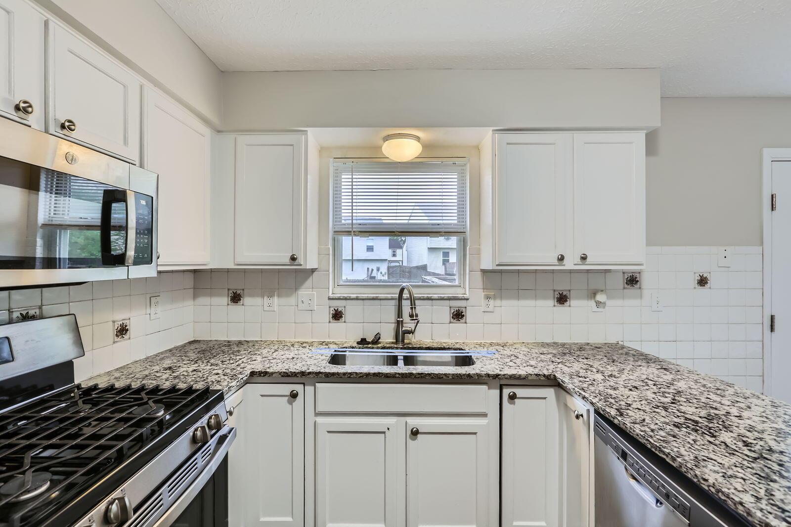 5397 Jack Russell Way, Columbus, Ohio image 9