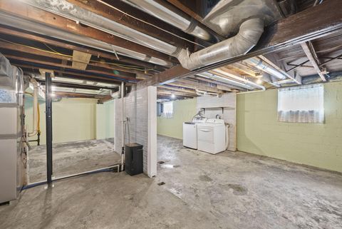 Tiny photo for 3637 S Champion Avenue, Columbus, OH 43207 (MLS # 226014031)
