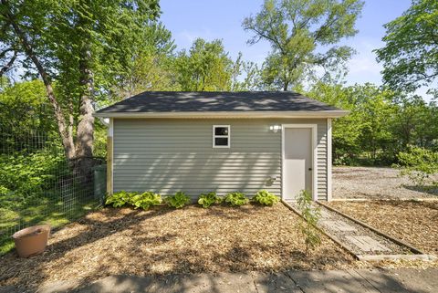 Tiny photo for 3637 S Champion Avenue, Columbus, OH 43207 (MLS # 226014031)