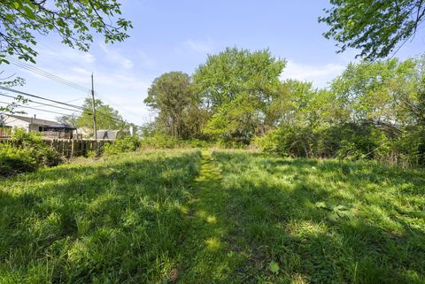 Tiny photo for 3637 S Champion Avenue, Columbus, OH 43207 (MLS # 226014031)