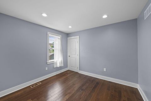 Tiny photo for 3637 S Champion Avenue, Columbus, OH 43207 (MLS # 226014031)