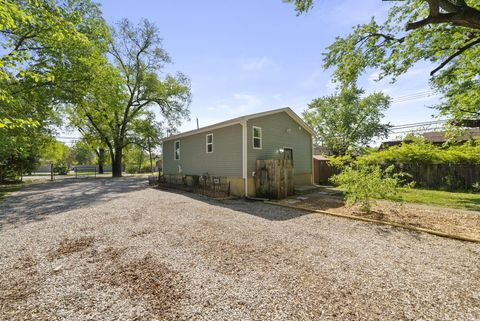 Tiny photo for 3637 S Champion Avenue, Columbus, OH 43207 (MLS # 226014031)