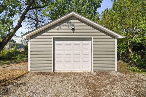 Tiny photo for 3637 S Champion Avenue, Columbus, OH 43207 (MLS # 226014031)