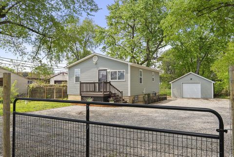 Tiny photo for 3637 S Champion Avenue, Columbus, OH 43207 (MLS # 226014031)