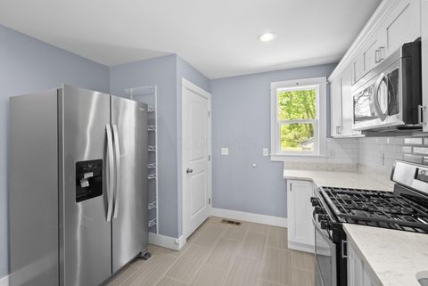 Tiny photo for 3637 S Champion Avenue, Columbus, OH 43207 (MLS # 226014031)