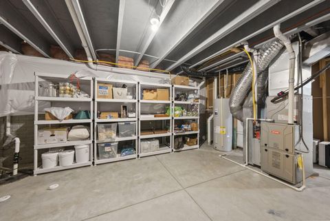 Tiny photo for 124 Avery Place, Granville, OH 43023 (MLS # 226010465)