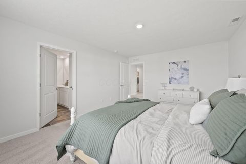 Tiny photo for 124 Avery Place, Granville, OH 43023 (MLS # 226010465)