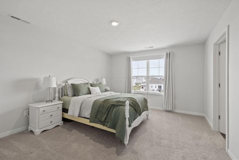 Tiny photo for 124 Avery Place, Granville, OH 43023 (MLS # 226010465)