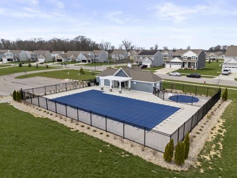 Tiny photo for 124 Avery Place, Granville, OH 43023 (MLS # 226010465)