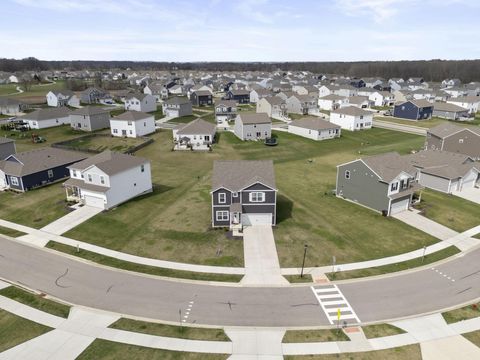 Tiny photo for 124 Avery Place, Granville, OH 43023 (MLS # 226010465)