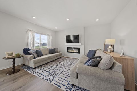 Tiny photo for 124 Avery Place, Granville, OH 43023 (MLS # 226010465)