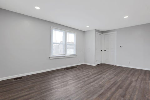 Tiny photo for 509 Helen Street, Columbus, OH 43223 (MLS # 226022484)