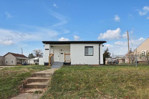 Tiny photo for 509 Helen Street, Columbus, OH 43223 (MLS # 226022484)