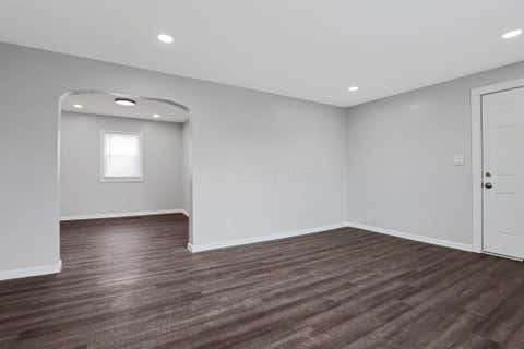 Tiny photo for 509 Helen Street, Columbus, OH 43223 (MLS # 226022484)