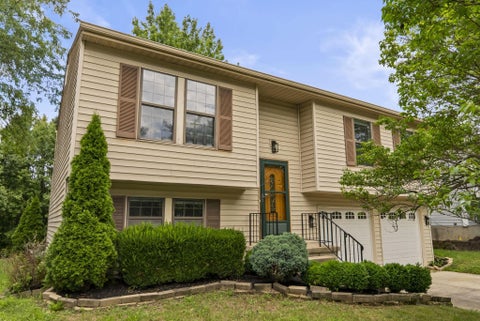 Photo of 6940 Finchley Drive, Reynoldsburg, OH 43068 (MLS # 226027922)