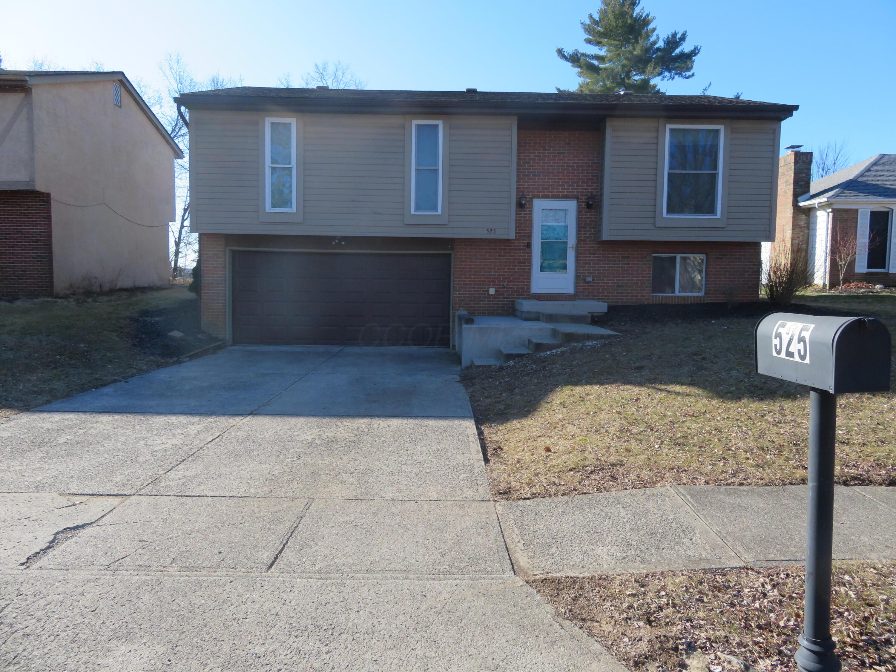 525 Surrey Lane, Marysville, Ohio image 1