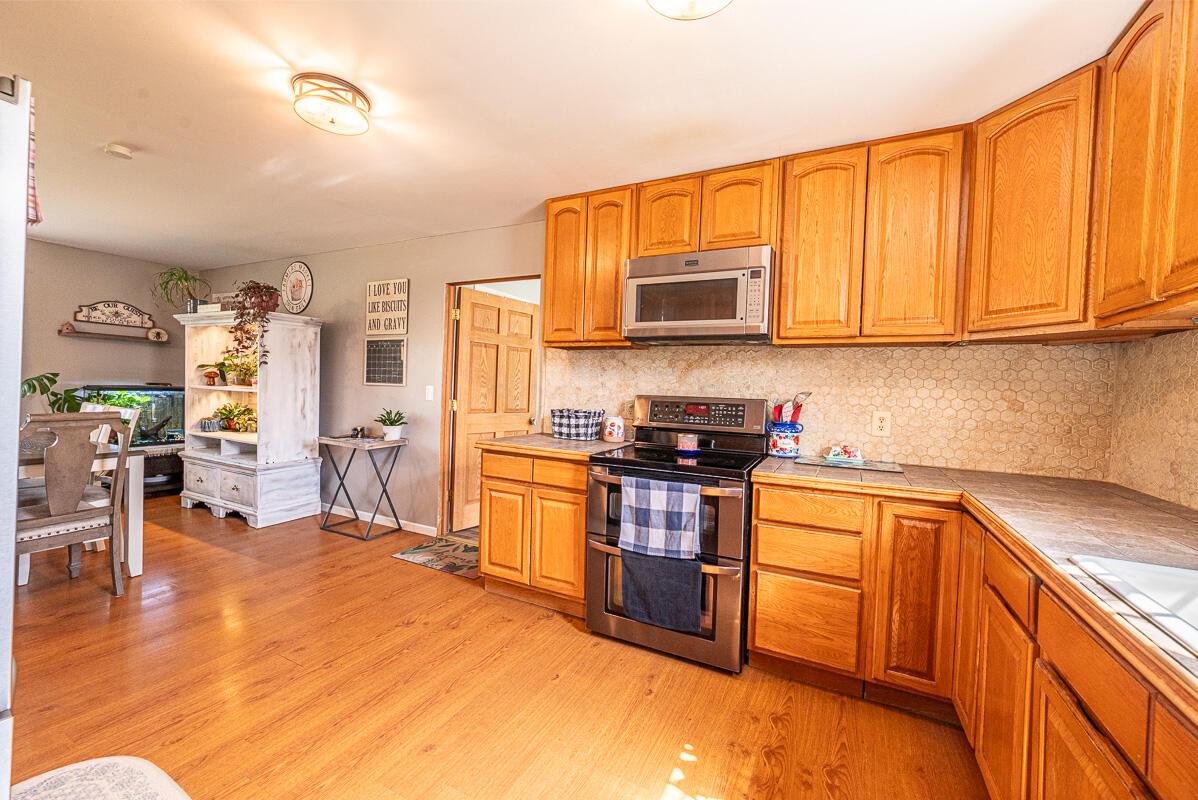 1485 E Choctaw Drive, London, Ohio image 10